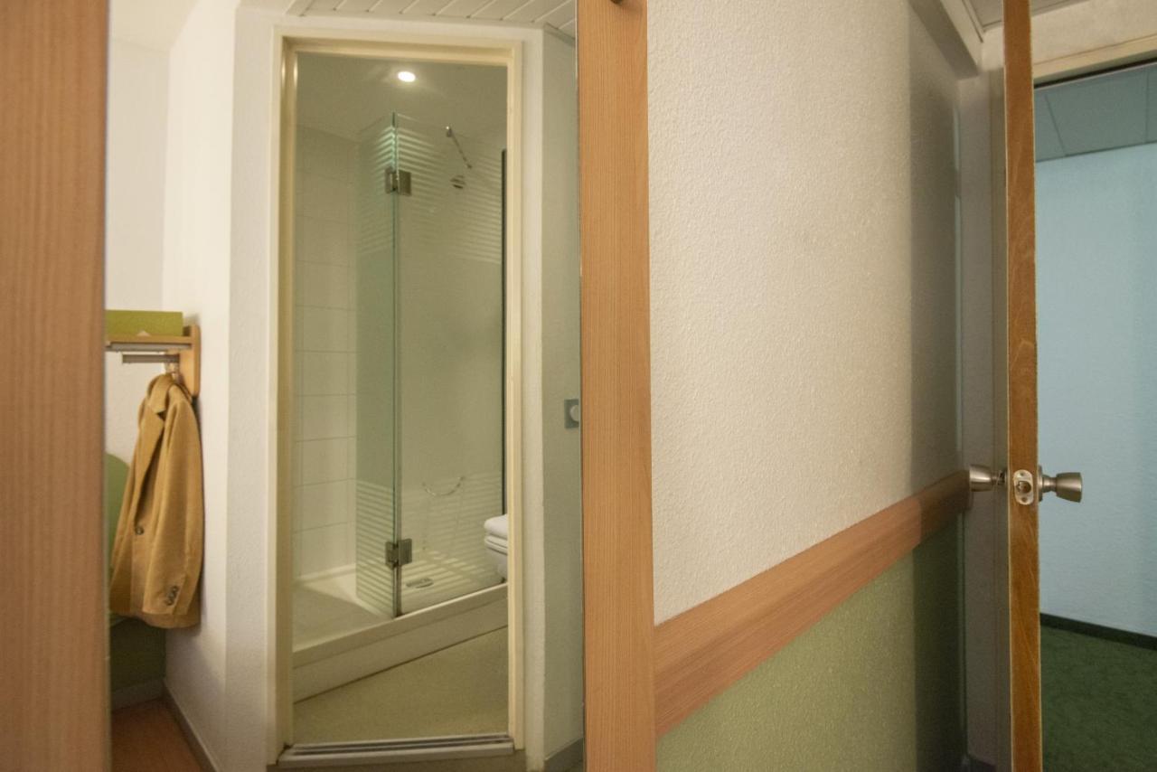 Ibis Budget Antibes Sophia Antipolis วาลูริส ภายนอก รูปภาพ